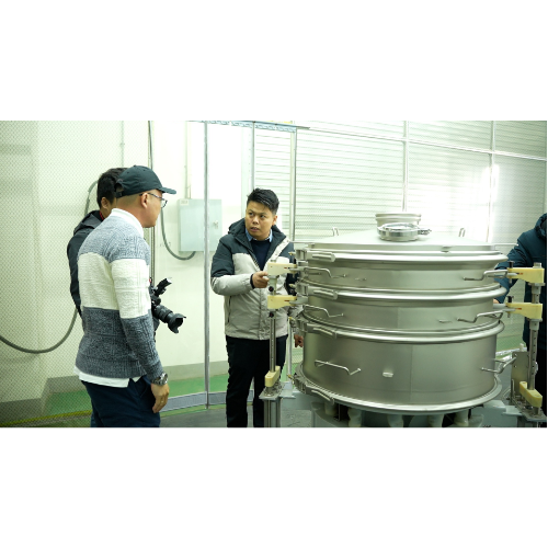 Exchange and Mutual Learning, Moving Forward Together — Welcome Colleagues from Overseas Offices to Navector No. 2 Manufacturing Base for Communication and Learning